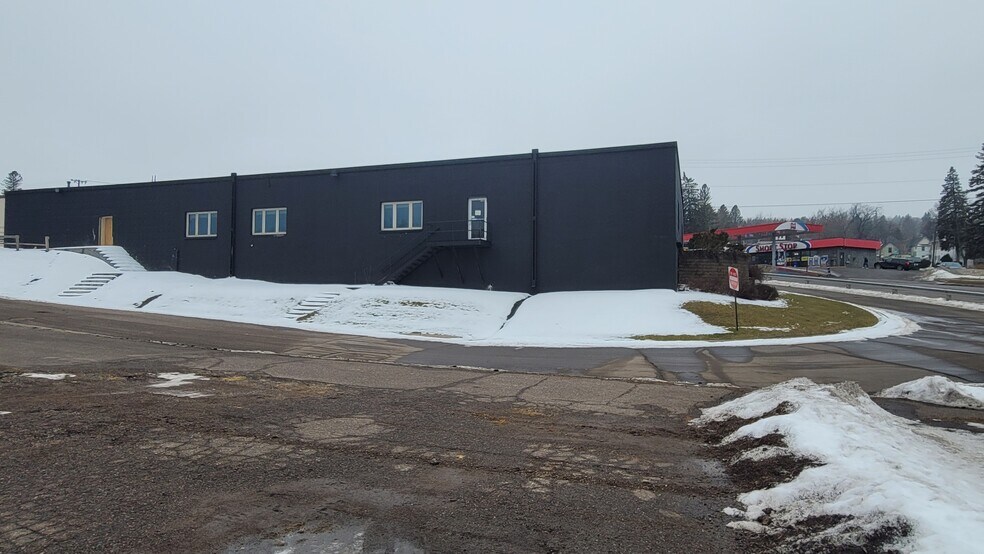 More Photos Of 500 E 10th St, Duluth Service For Lease