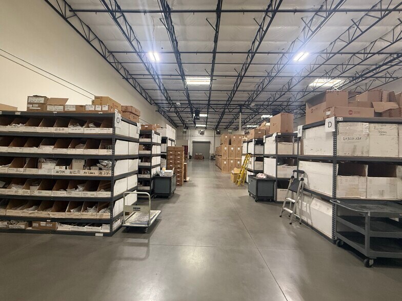 More Photos Of 7660 Dean Martin Dr, Las Vegas Warehouse For Lease