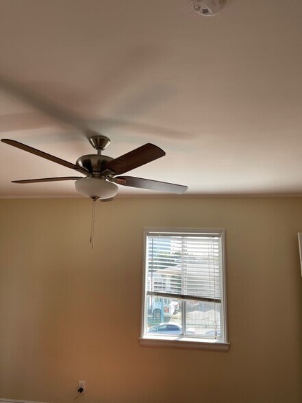 More Photos Of 1261 4th Ave, Los Angeles Multifamily For Lease