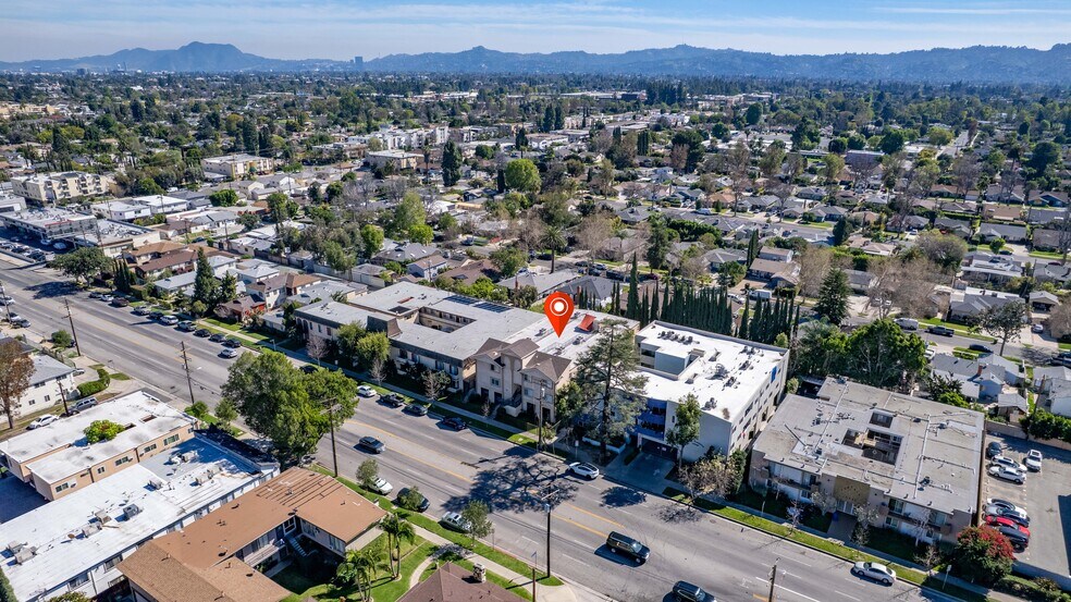 More Photos Of 13430 Victory Blvd, Van Nuys Apartments For Sale