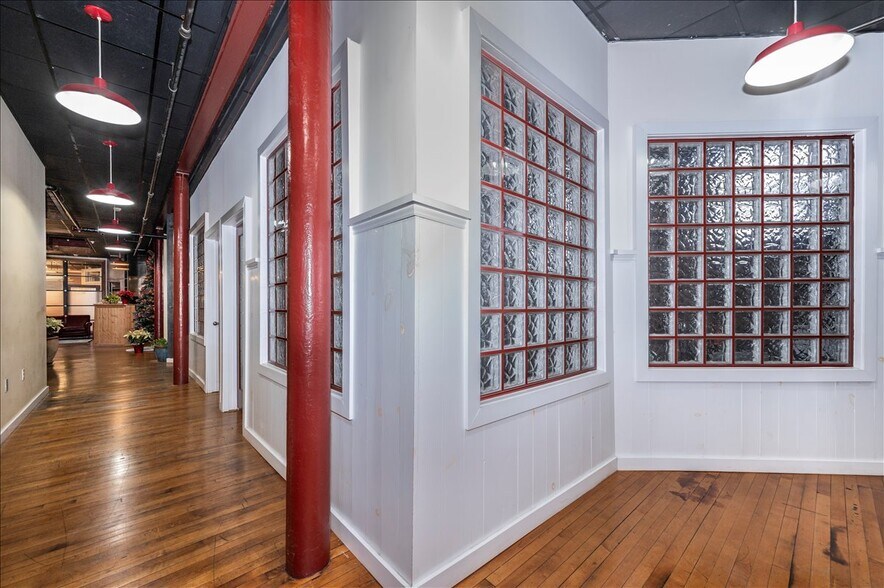 More Photos Of 47 E All Saints St, Frederick Loft Creative Space For Sale