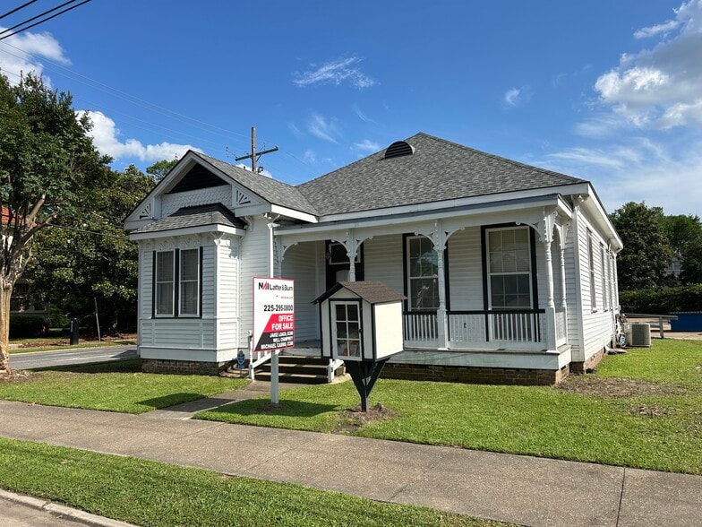 More Photos Of 458 America St, Baton Rouge Medical For Sale