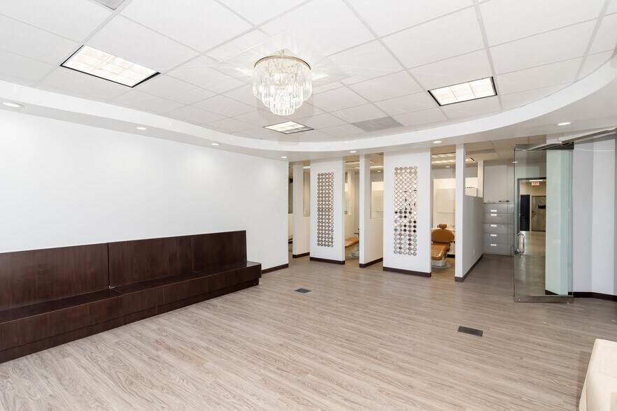 More Photos Of 1720 Yale St, Houston Medical For Lease