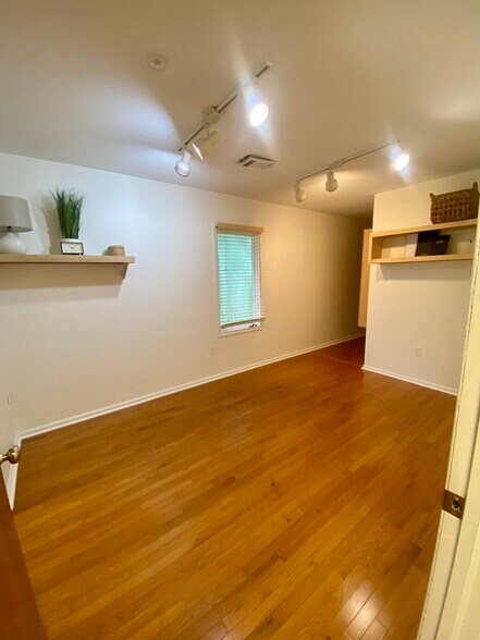 More Photos Of 1350 Chuck Dawley Blvd, Mount Pleasant Medical For Lease