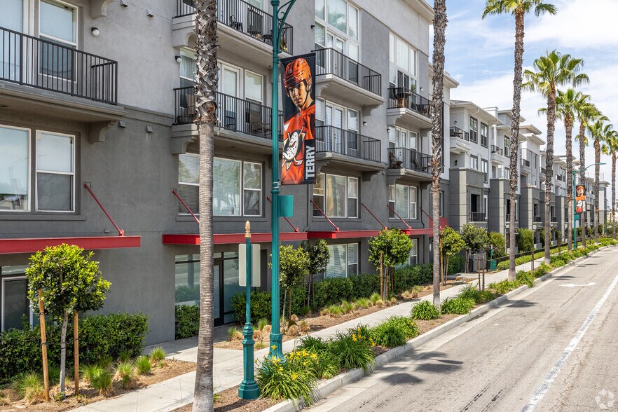 More Photos Of , Anaheim Multifamily For Sale