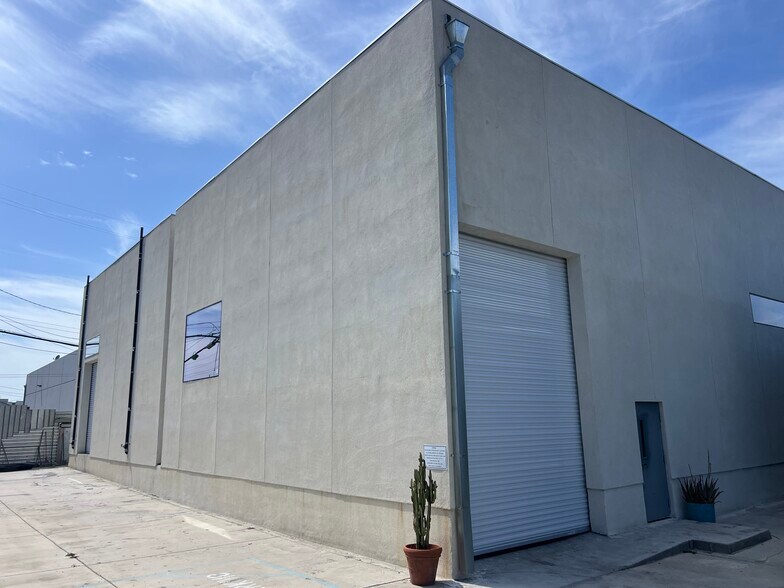 More Photos Of 1315 Cota Ave, Long Beach Manufacturing For Lease