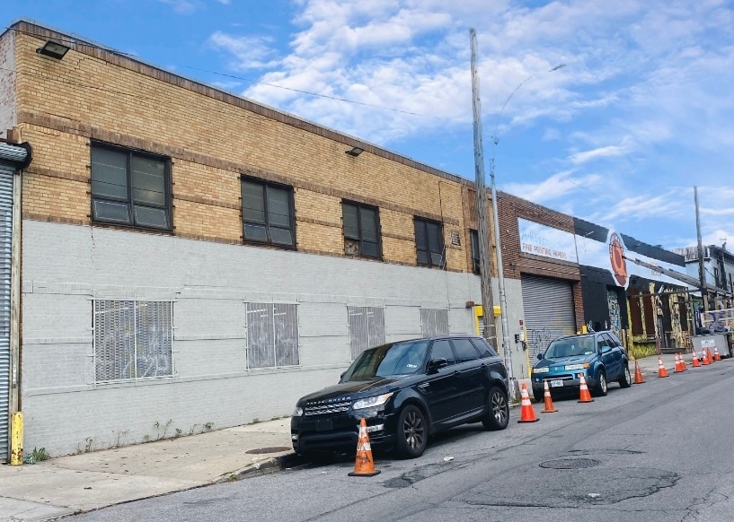 More Photos Of 1539 Covert St, Ridgewood Warehouse For Lease