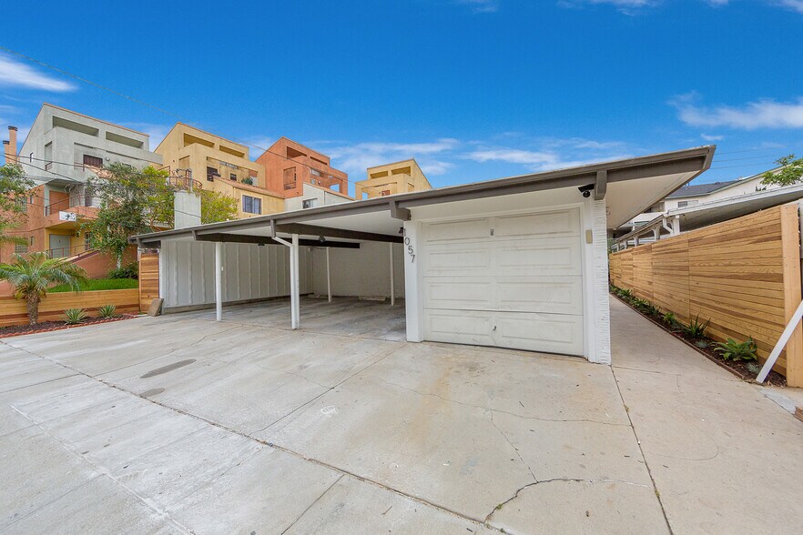 More Photos Of 1057 Euclid Ave, Long Beach Apartments For Sale