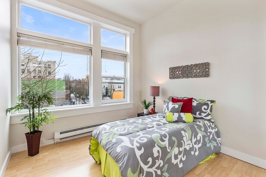 More Photos Of 410 Franklin St SE, Olympia Apartments For Sale