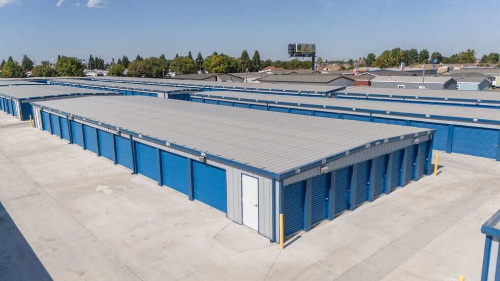 More Photos Of 183 S Austin Rd, Manteca Self Storage For Sale