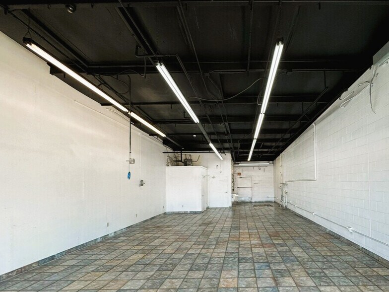 More Photos Of 6415-6415-115 Prue Rd, San Antonio Unknown For Lease