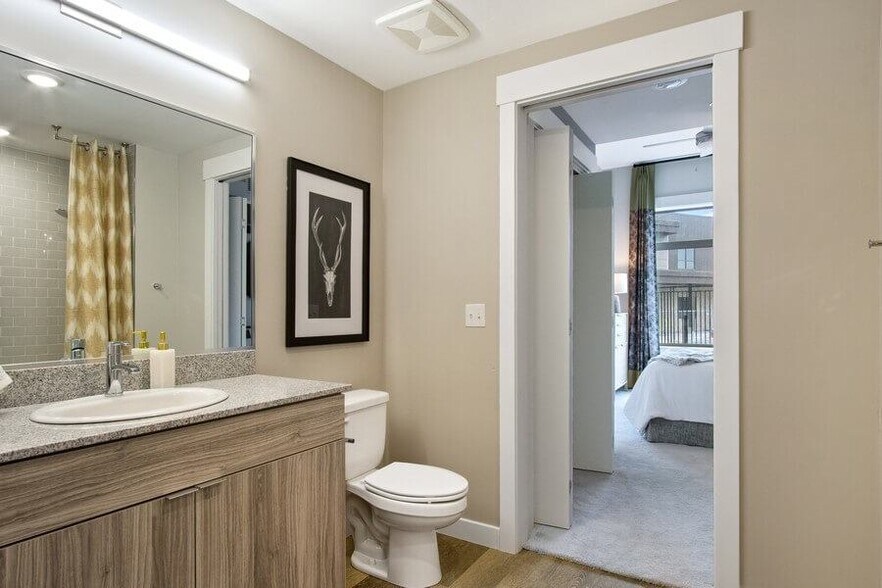 More Photos Of 168 E Midvillage Rd, Sandy Apartments For Lease