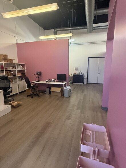 More Photos Of 2610 E Mohawk Ln, Phoenix Warehouse For Sale