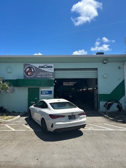 More Photos Of 10750-10796 SW 188th St, Miami Warehouse For Lease