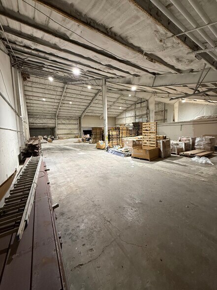 More Photos Of 10060 Highway 178, Olive Branch Warehouse For Lease