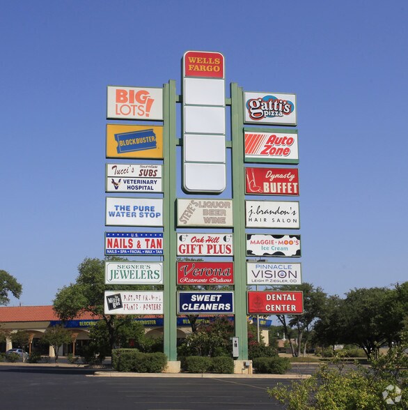 More Photos Of 7101 Hwy 71 W, Austin Unknown For Lease