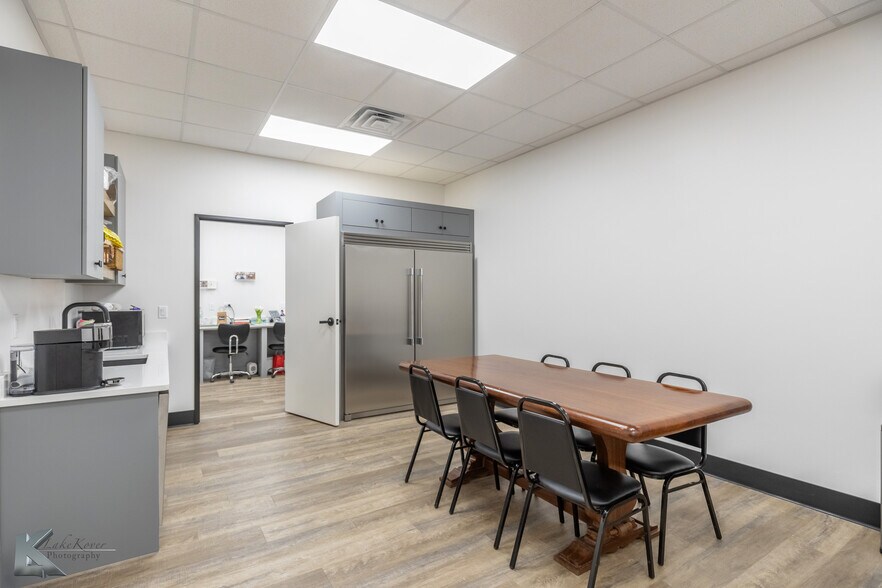 More Photos Of 6743 Memorial Dr, Abilene Healthcare For Lease