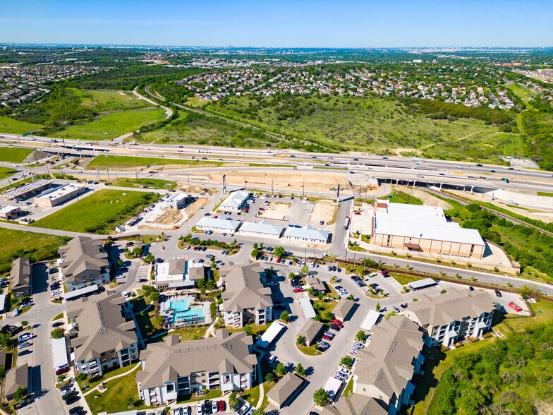 More Photos Of 7323 N Loop 1604 E, San Antonio Office For Sale