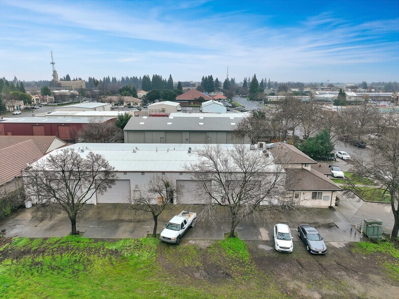 More Photos Of 1633 Starr Dr, Yuba City Service For Sale