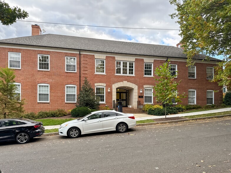 More Photos Of 4301 50th St NW, Washington Coworking Space