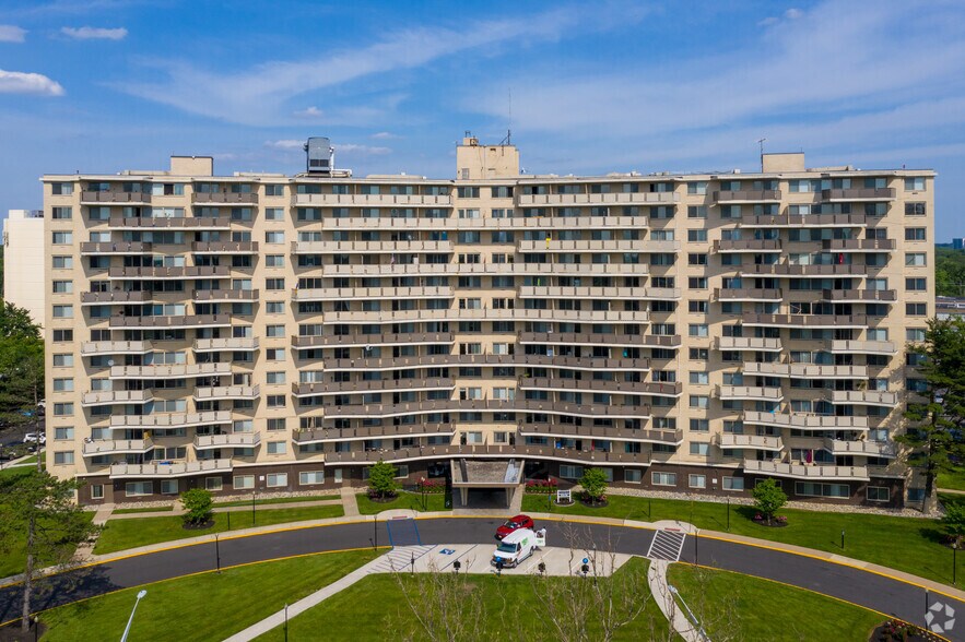 More Photos Of 3005 Chapel Ave, Cherry Hill Apartments For Sale