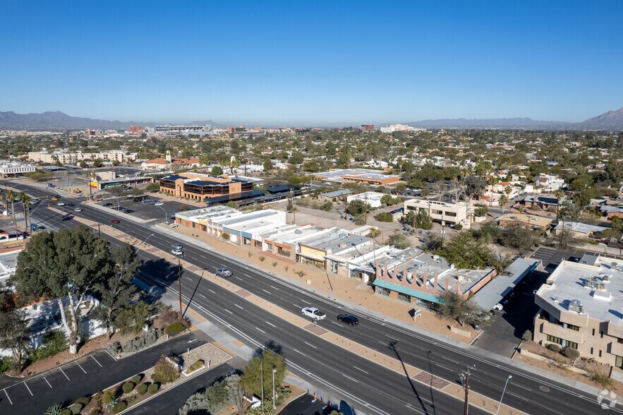 More Photos Of 2627 E Broadway Blvd, Tucson Unknown For Lease