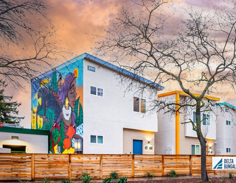 More Photos Of 3131 W St, Sacramento Apartments For Sale