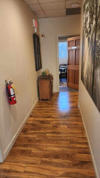 More Photos Of 2308 Perimeter Park Dr, Atlanta Office For Sale