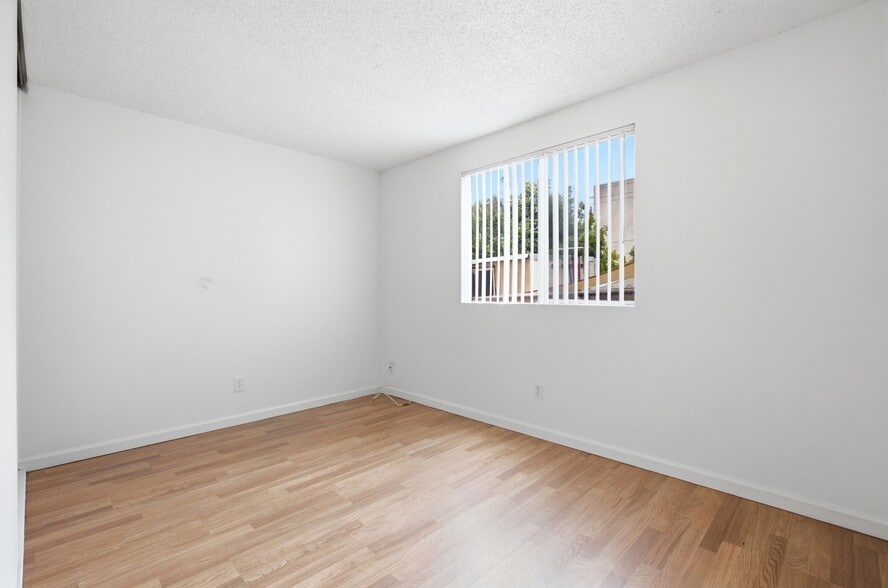 More Photos Of 3018 44th St, San Diego Apartments For Sale