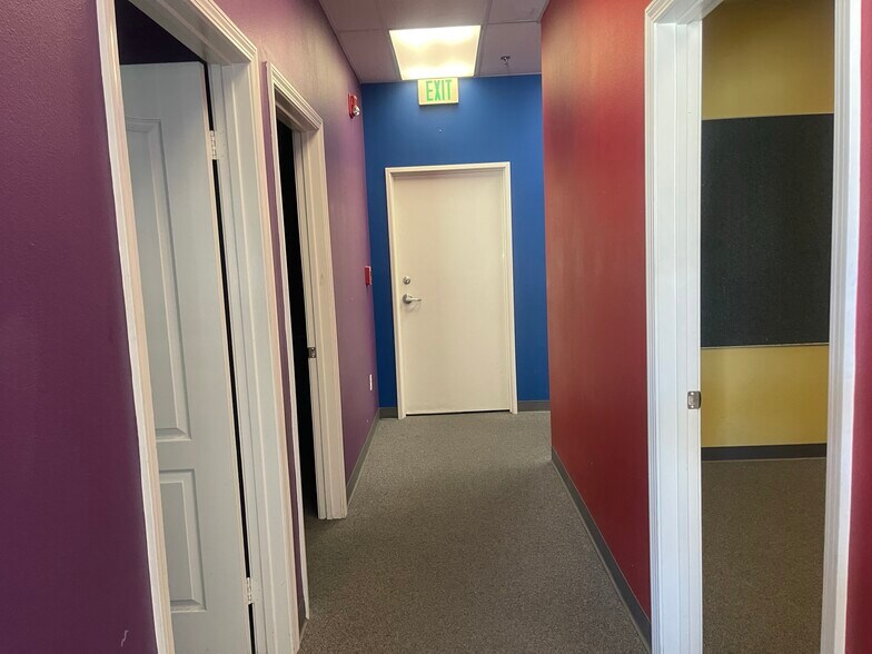 More Photos Of 21 W Duarte Rd, Arcadia Office For Sale