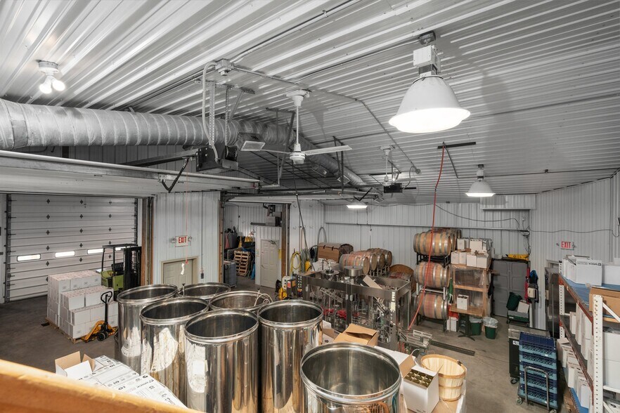 More Photos Of 10343 E Hilltop Rd, Suttons Bay Winery Vineyard For Sale