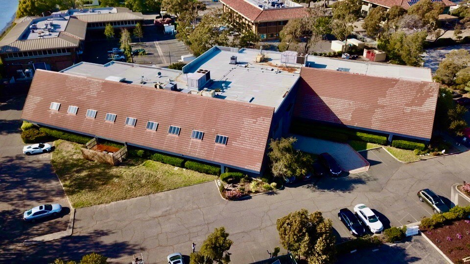 More Photos Of 401 Roland Way, Oakland Office For Sale