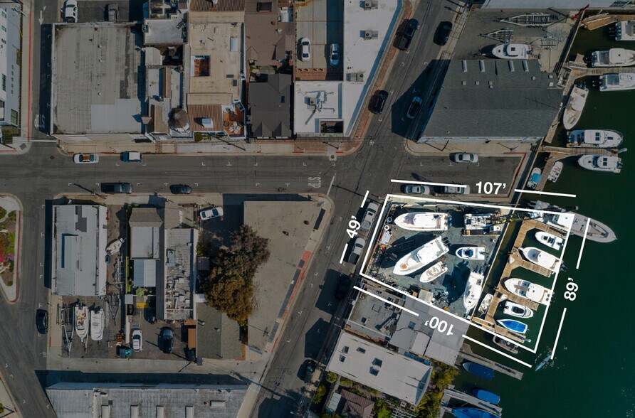 More Photos Of 2820 Lafayette Rd, Newport Beach Marina For Lease