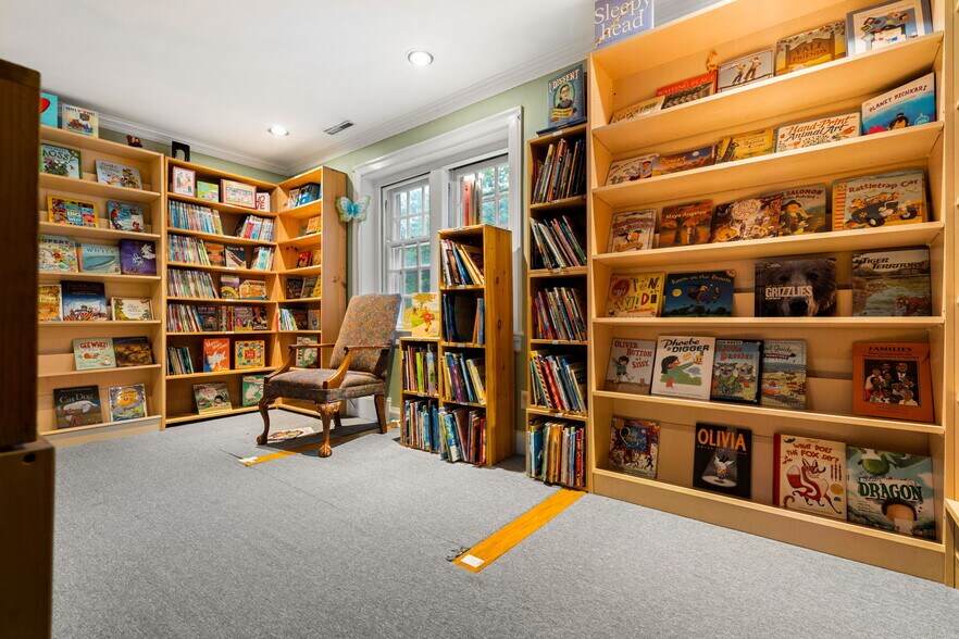 More Photos Of 504 Main St, Medfield Office For Sale