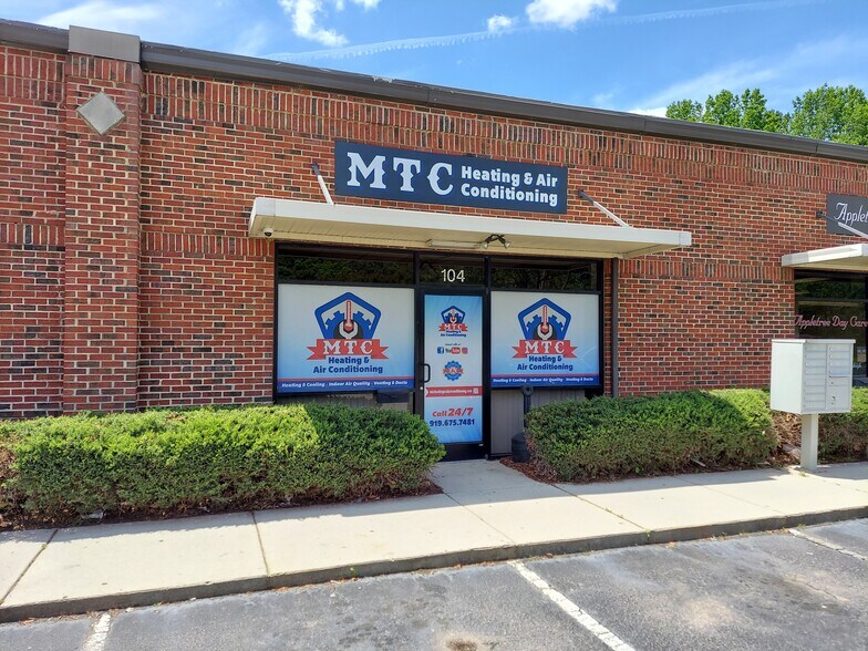 More Photos Of 500 New Hope Rd, Raleigh Light Distribution For Lease