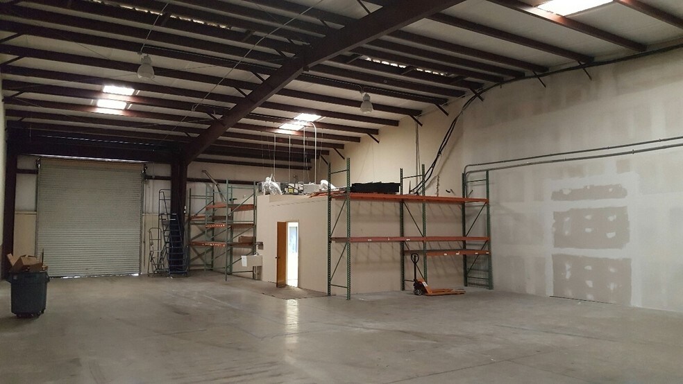 More Photos Of 9914 State Road 52, Hudson Warehouse For Sale
