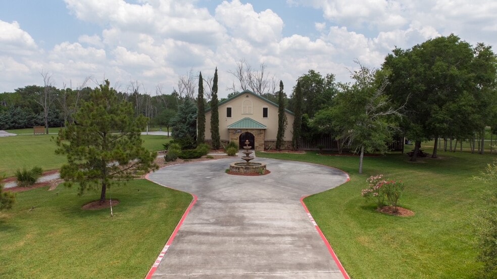 More Photos Of 2300 Koster Rd, Alvin Lodge Meeting Hall For Sale