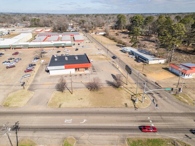 More Photos Of 245 Alabama St, Columbus Freestanding For Sale