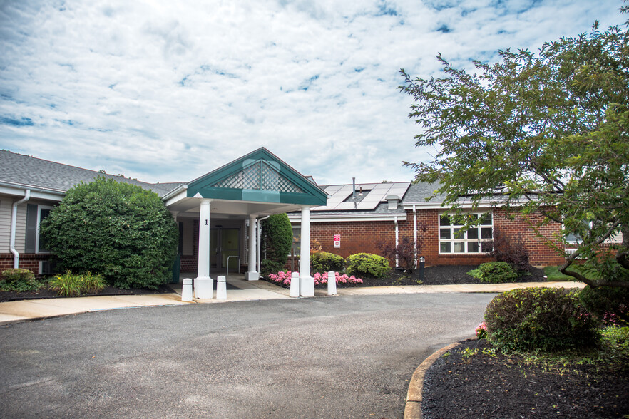 Primary Photo Of 94 Stevens Rd, Toms River Healthcare For Lease