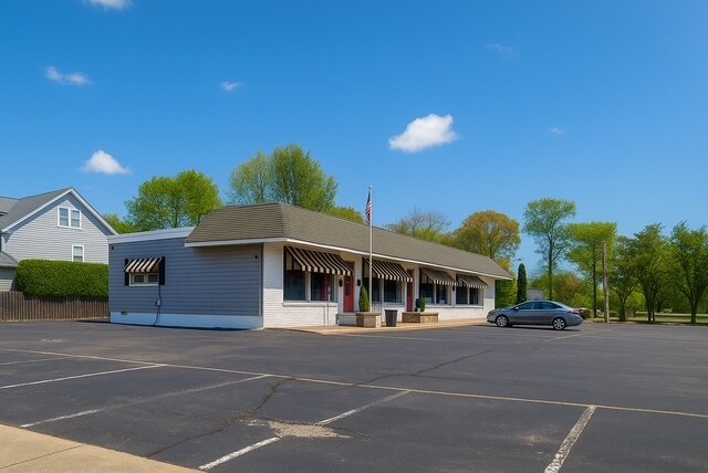 Primary Photo Of 284 Mantoloking Rd, Brick General Retail For Sale