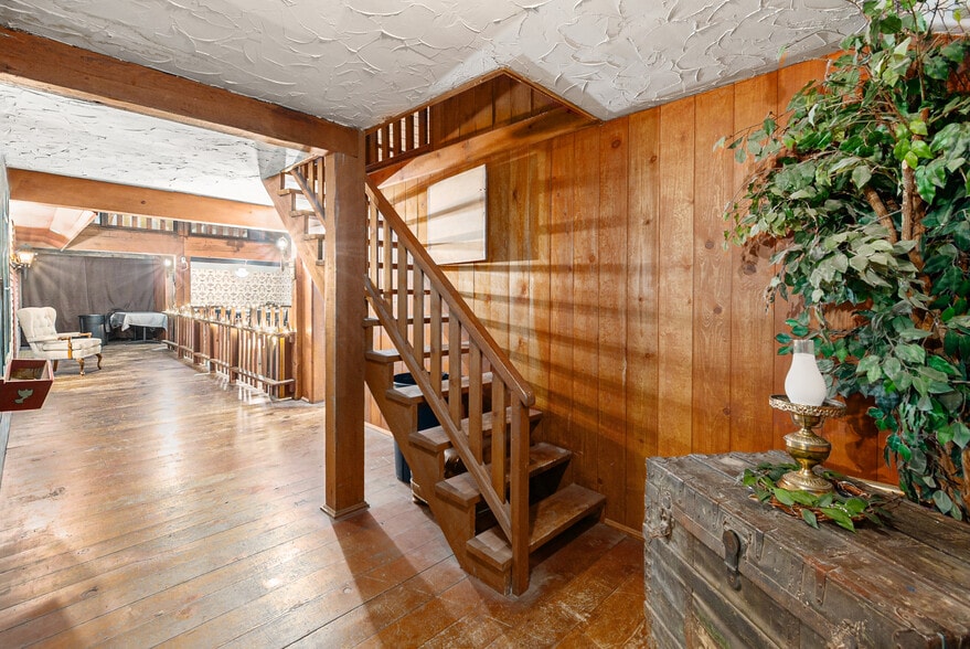 More Photos Of 11347 SE State Route DD, Gower Lodge Meeting Hall For Sale