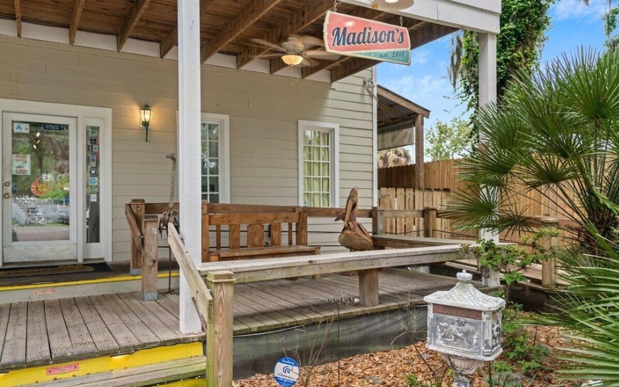 More Photos Of 925 10th St, Port Royal Restaurant For Sale