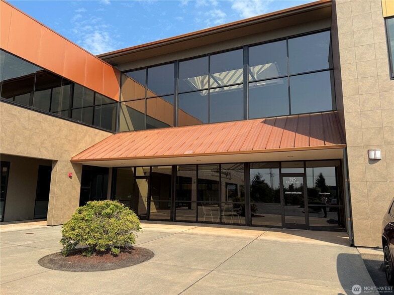 More Photos Of 325 E George Hopper Rd, Burlington Office For Sale