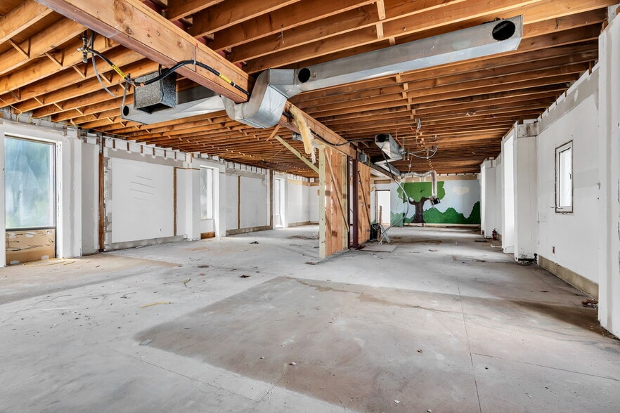 More Photos Of 441-443 E Westfield Ave, Roselle Park Medical For Sale