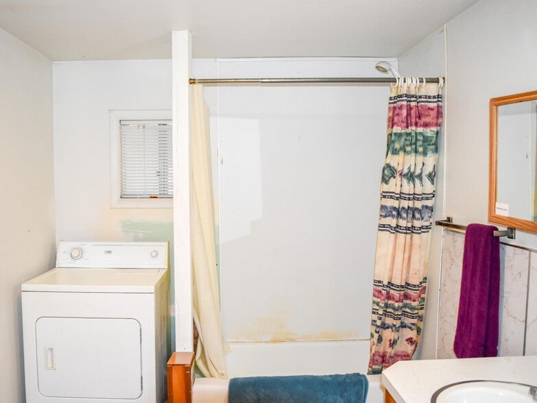More Photos Of 414 Buchanan St SW, Ronan Apartments For Sale