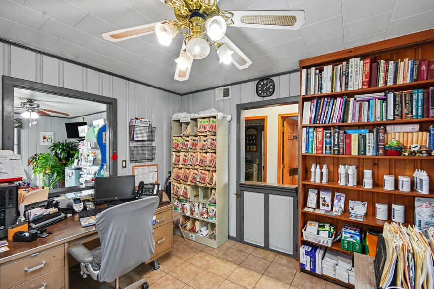 More Photos Of 317 Highway 35 N, Neptune City Veterinarian Kennel For Sale