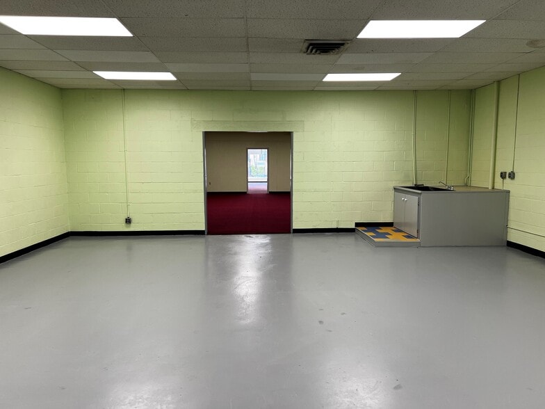 More Photos Of 218-224 S Loudoun St, Winchester Storefront For Sale