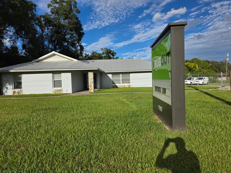 More Photos Of 11997 S US Highway 441, Belleview Auto Dealership For Sale