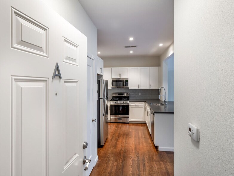 More Photos Of 1964-1966 Union St, San Francisco Apartments For Sale