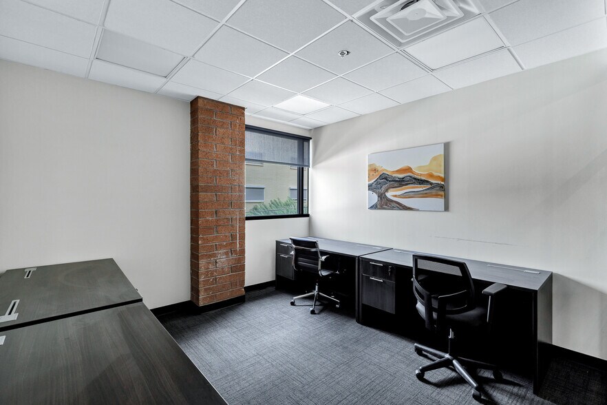 More Photos Of 2727 N 3rd St, Phoenix Office For Sale